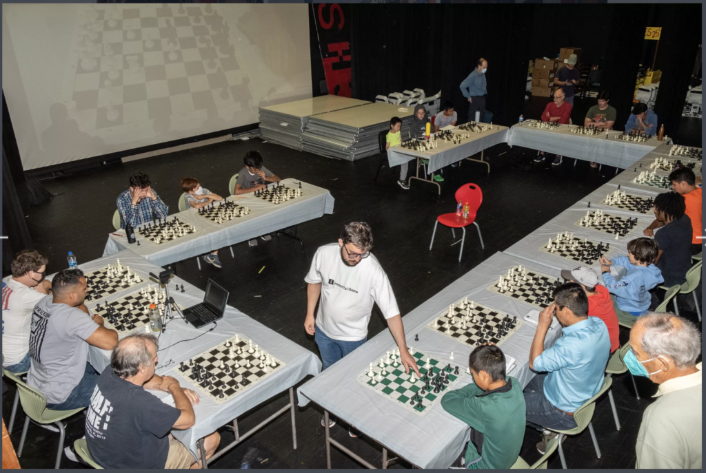 How do I host a simul and play multiple games at once? - Chess.com Member  Support and FAQs